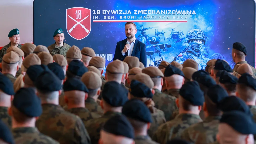 Szef MON w Białej Podlaskiej. Setki milionów złotych na rozwój garnizonu i wojska na wschodzie